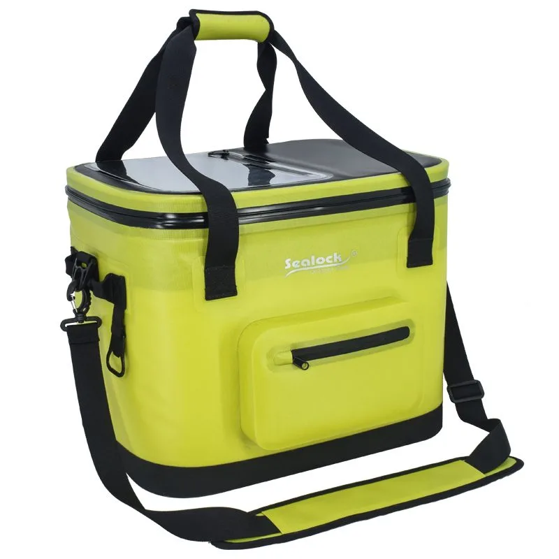 Водоотпорен ладилник со меки страни